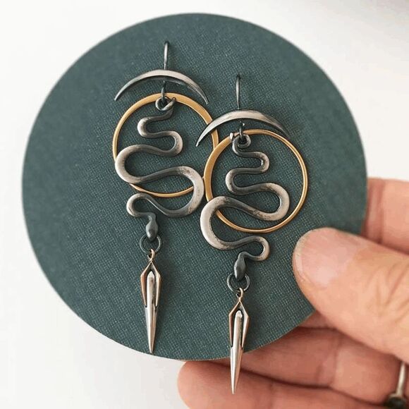 Dolls Kill Jewelry - NWOT Gunmetal Snake with Gold Circular Earrings - 3"